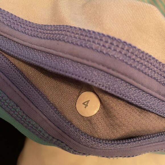 Soul Cycle cropped lululemon leggings - Picture 7 of 7